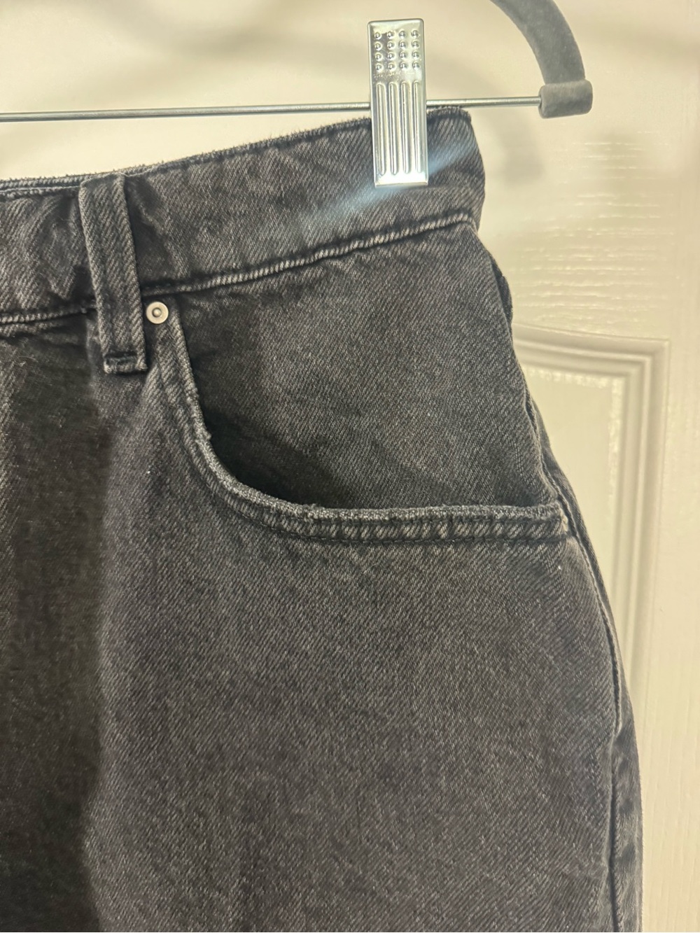 Cotton On Black Frayed Hem Denim Shorts - Picture 4 of 13